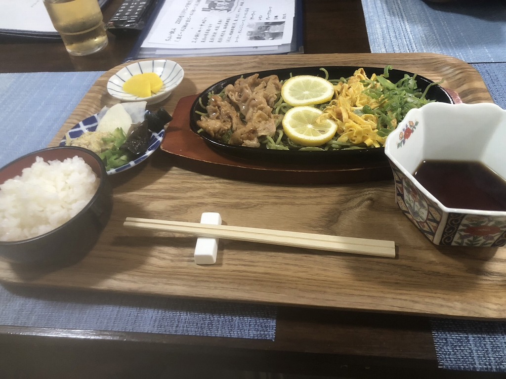 定食居酒屋みちの瓦そば