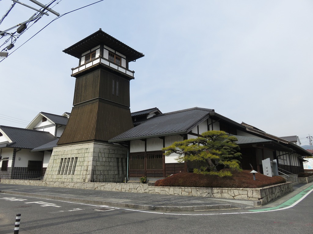 やかげ郷土美術館