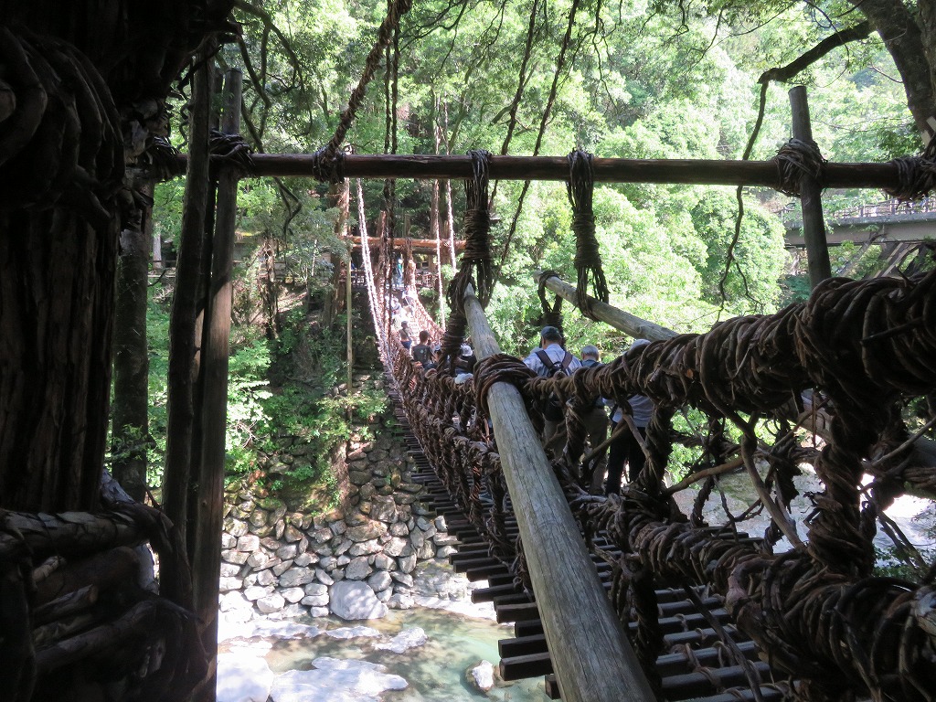 祖谷のかずら橋